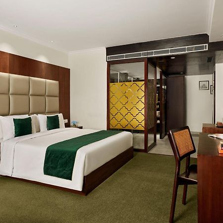 Deventure Sarovar Portico Patel Nagar Nueva Delhi Exterior foto