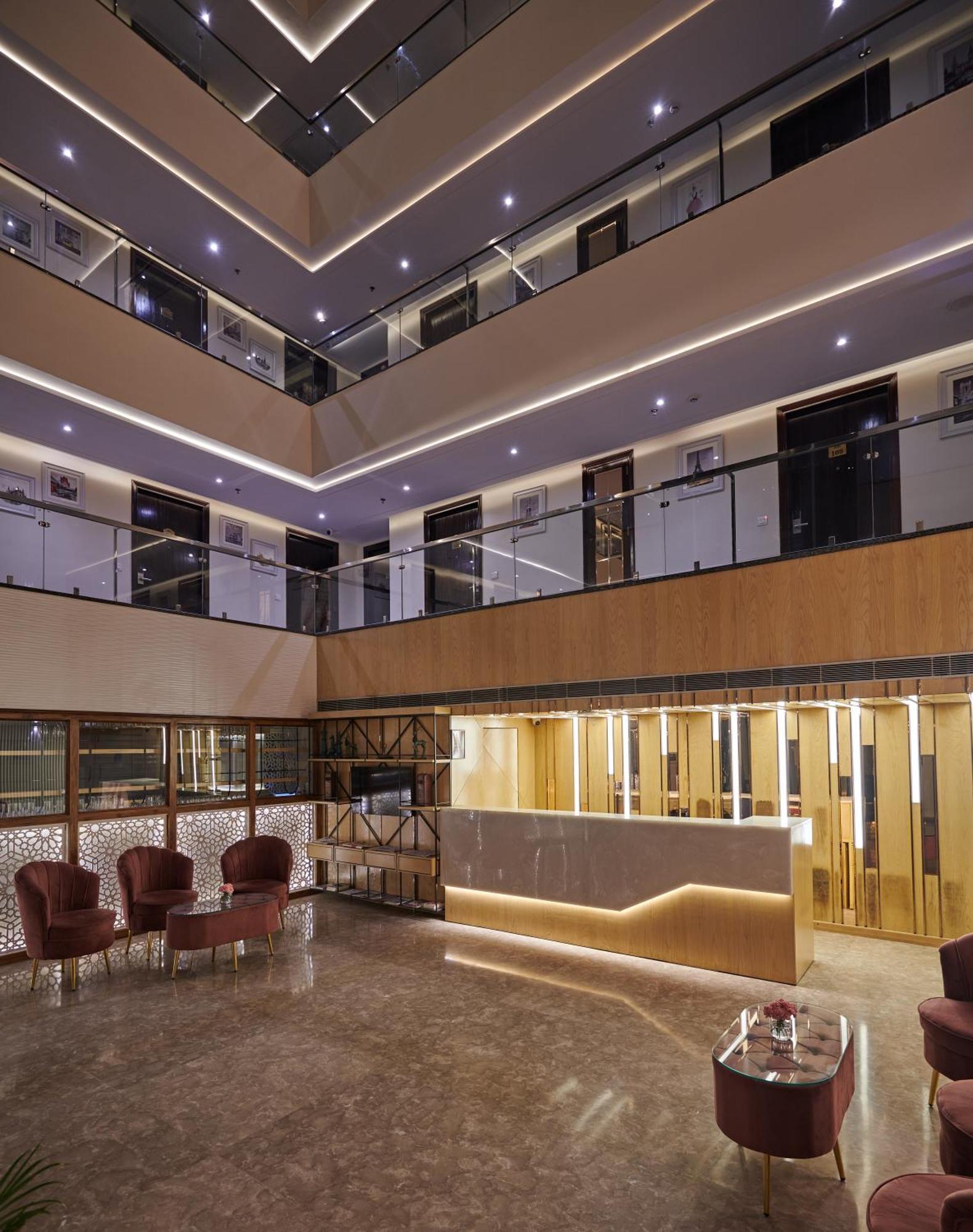 Deventure Sarovar Portico Patel Nagar Nueva Delhi Exterior foto