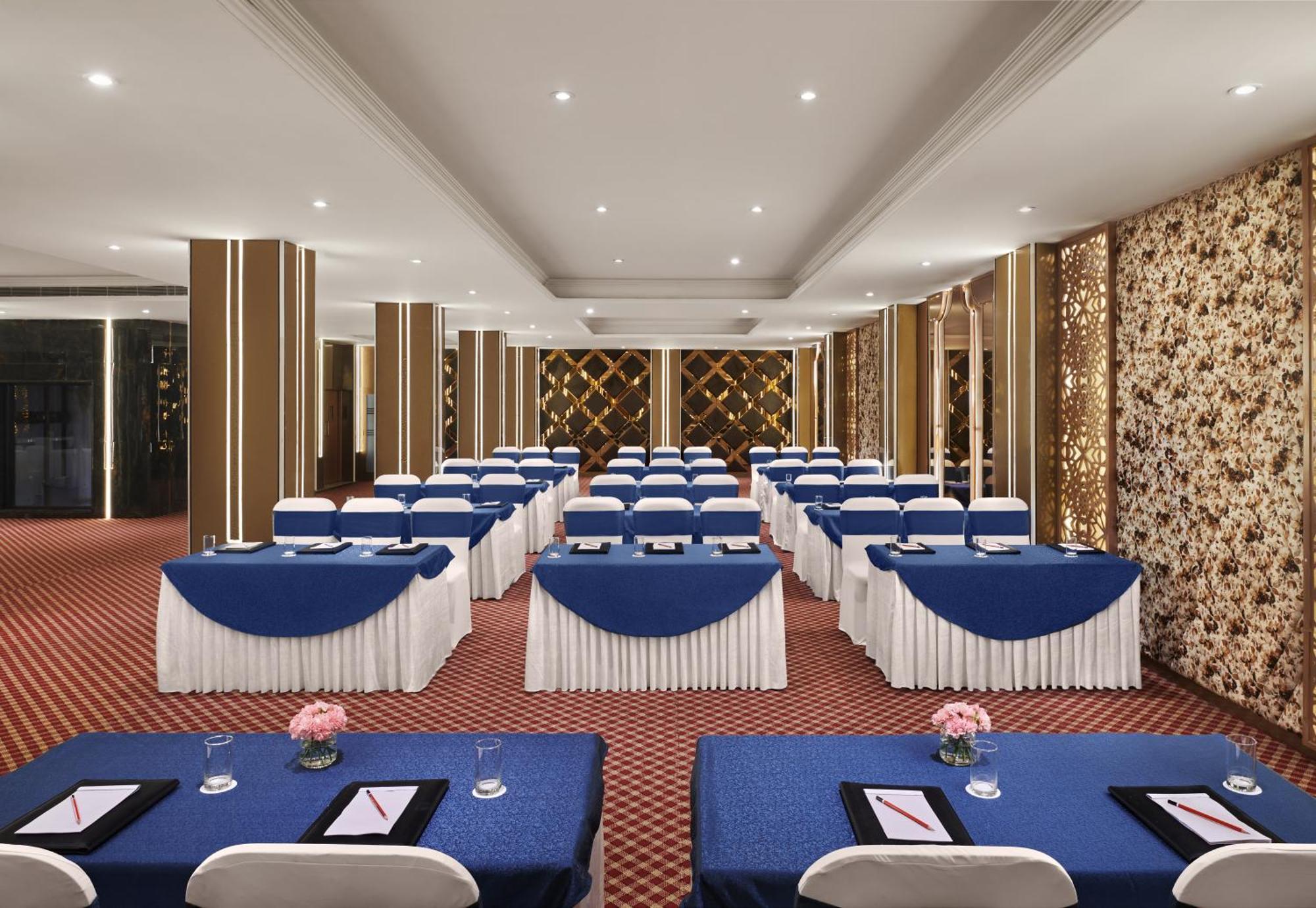 Deventure Sarovar Portico Patel Nagar Nueva Delhi Exterior foto