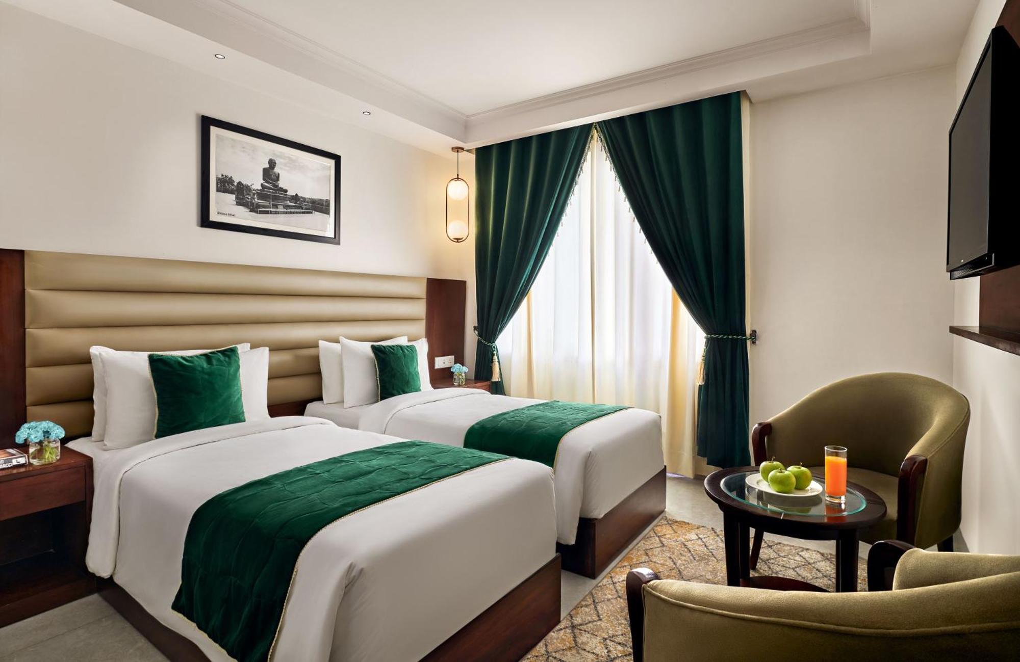Deventure Sarovar Portico Patel Nagar Nueva Delhi Exterior foto